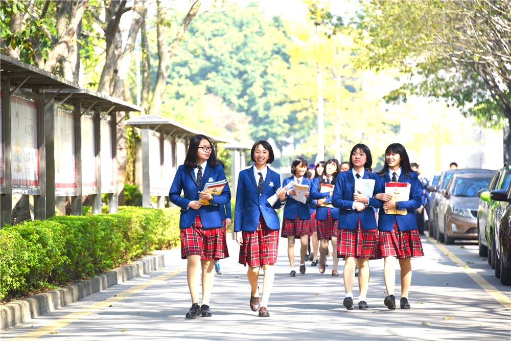大校学生应有的样子1.jpg
