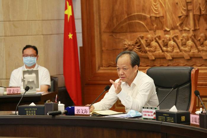 2020年5月7日，佛山市委副书记、顺德区委书记郭文海在区委常委会上讲话.JPG